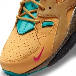 Nike ACG Air Mowabb (Twine/Fusion Red-Club Gold) New Arrivals