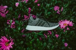 WMNS Adidas NMD_R2 PK (Khaki Green/Shock Pink) SNEAKERS