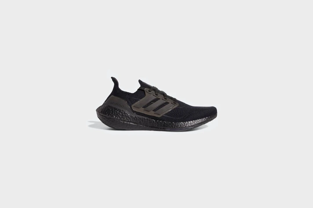 Adidas Ultraboost 21 (Core Black/Core Black/Core Black) SNEAKERS 1 Adidas Ultraboost 21 (Core Black/Core Black/Core Black) SNEAKERS