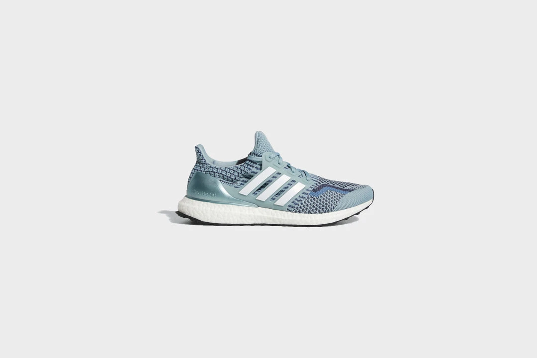 Adidas Ultraboost 5.0 DNA (Magic Grey/Cloud White/Shadow Navy) 1 Adidas Ultraboost 5.0 DNA (Magic Grey/Cloud White/Shadow Navy)