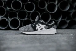 WMNS Asics Gel-Lyte Komachi (Black/White)