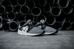 WMNS Asics Gel-Lyte Komachi (Black/White)