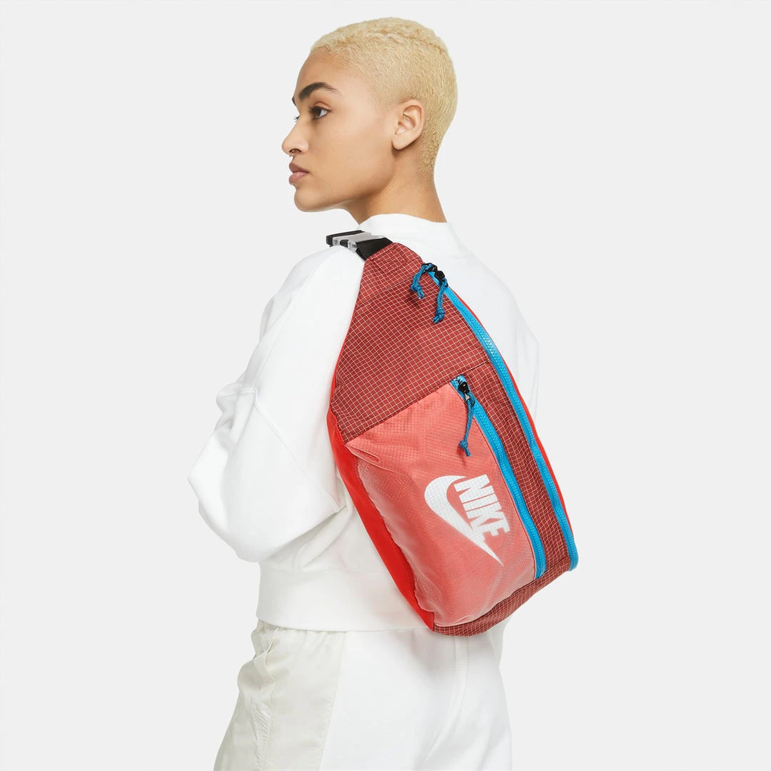 Nike NK Tech Waistpack (Red/Burgundy/Blue) 2 Nike NK Tech Waistpack (Red/Burgundy/Blue)