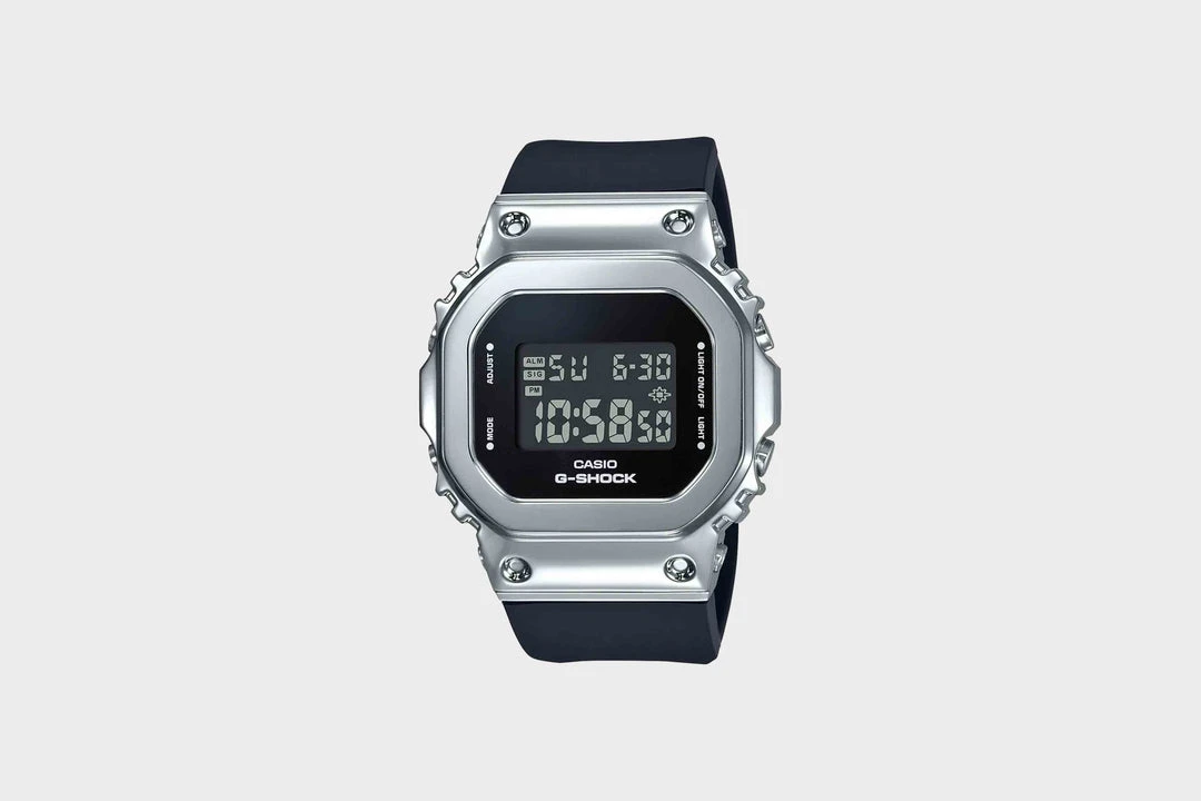 Casio G-Shock GMS5600-1 (Black/Chrome) ACCESSORIES 1 Casio G-Shock GMS5600-1 (Black/Chrome) ACCESSORIES