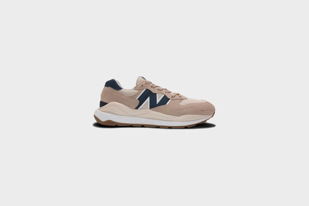 New Balance M5740CBB (Khaki Navy Blue) 1 New Balance M5740CBB (Khaki Navy Blue)