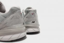 WMNS New Balance Made In USA 990V5 (Grey/Castlerock) SNEAKERS