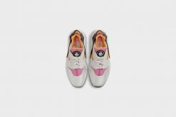 Nike Air Huarache (Light Bone/Lethal Pink) New Arrivals