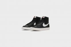 Nike Blazer Mid ‘77 VNTG (Black/White-Sail)