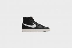 Nike Blazer Mid ‘77 VNTG (Black/White-Sail)
