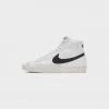 Nike Blazer Mid ‘77 VNTG (White/Black)