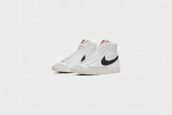 Nike Blazer Mid ‘77 VNTG (White/Black)