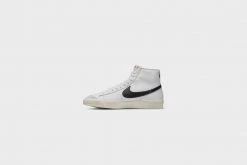 Nike Blazer Mid ‘77 VNTG (White/Chlorophyll-Black-Sail)