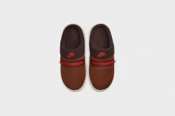 Nike Burrow (Pecan/Chile Red-Brown Basalt)