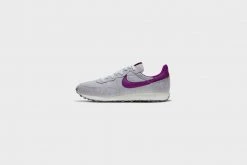 Nike Challenger OG (Summit White/Viotech-Sail)