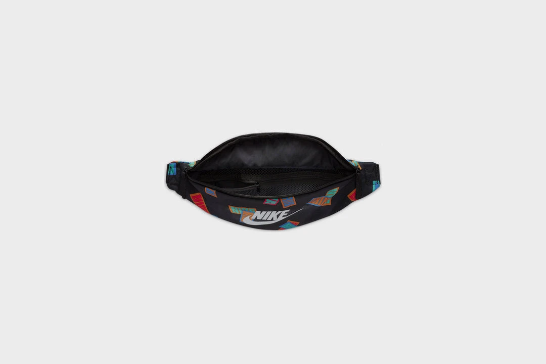 New Arrivals Nike Heritage Waistpack (Black/Multi)