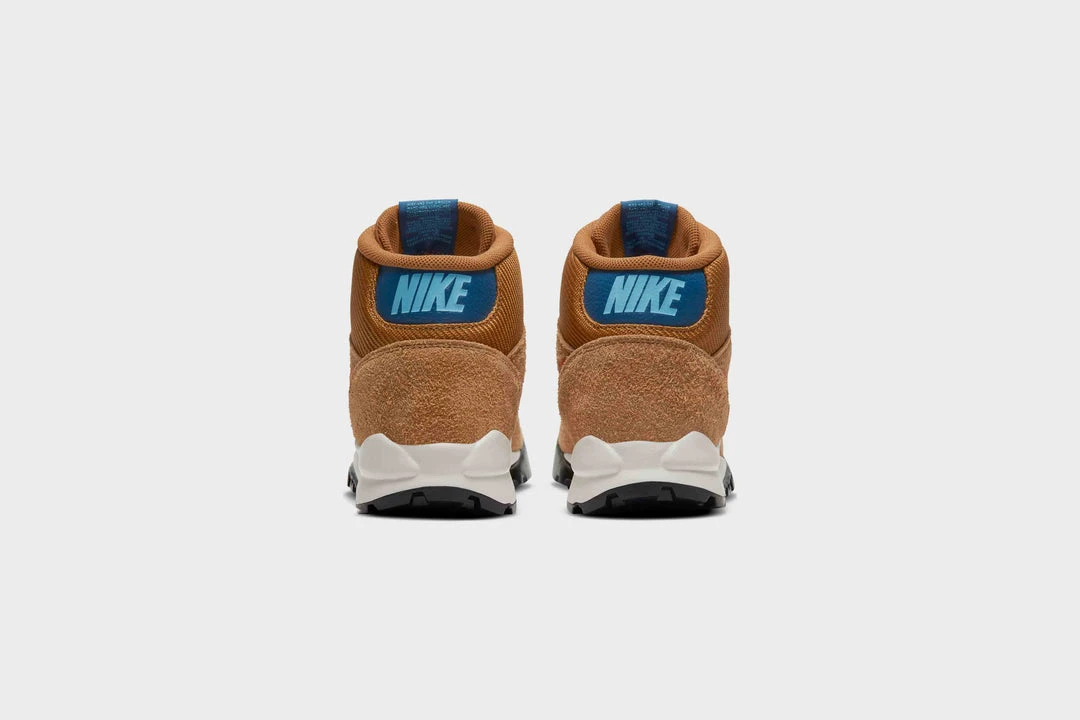 Nike Hoodland (Lt British Tan/Team Orange) SNEAKERS 4 Nike Hoodland (Lt British Tan/Team Orange) SNEAKERS