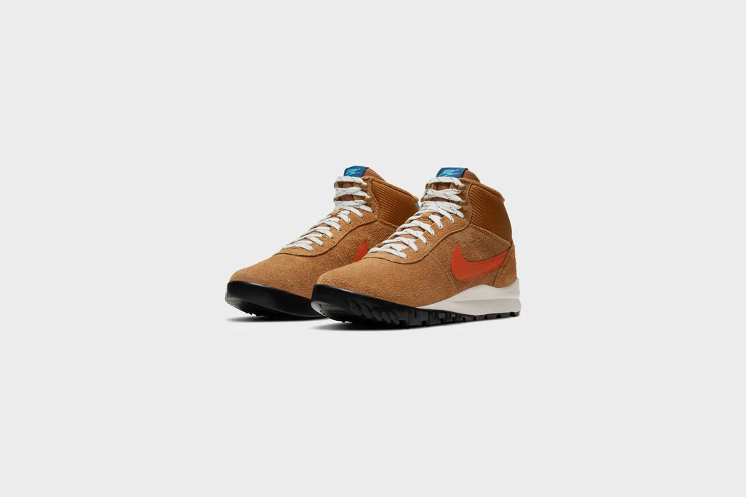 Nike Hoodland (Lt British Tan/Team Orange) SNEAKERS 5 Nike Hoodland (Lt British Tan/Team Orange) SNEAKERS