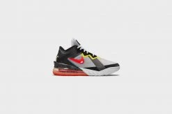 Nike Lebron XVIII Low (White/Bright Crimson-Black) SNEAKERS