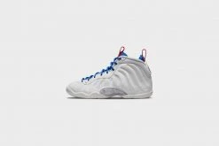 New Arrivals Nike Little Posite One GS (Photon Dust/Metallic Silver) 10 New Arrivals Nike Little Posite One GS (Photon Dust/Metallic Silver)