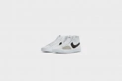 New Arrivals Nike SB BLZR Court Mid PRM (White/Black-White)
