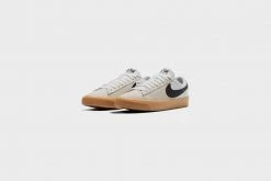 Nike SB Zoom Blazer Low Pro GT (White/Black-White-White) New Arrivals