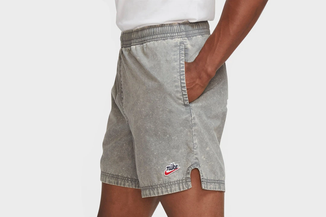 Nike Sportswear Heritage Essentials Shorts (Grey)