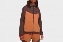 Nike Sportswear Tech Fleece (Brown Basalt/Peacan/Chile Red/Black) New Arrivals