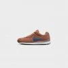 Nike Venture Runner (Mineral Clay/Mystic Navy) New Arrivals