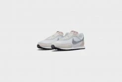 WMNS Nike Waffle Trainer 2 (White/Metallic Silver)