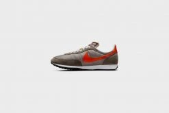 Nike Waffle Trainer 2 (Moon Fossil/Team Orange) New Arrivals