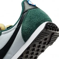 Nike Waffle Trainer 2 (White/Black-Pro Green) New Arrivals