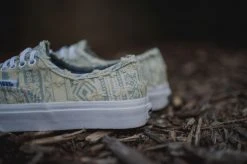 SNEAKERS WMNS Vans Authentic Slim Frayed Native (True White)