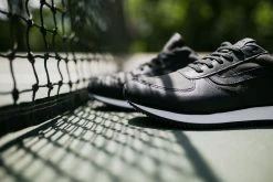 Vans Suiting Runner (Black/White) 11 Vans Suiting Runner (Black/White)