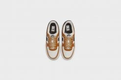 Nike WMNS Air Force 1 ‘07 (Ale Brown/Black-Sail-Sanddrift) 16 Nike WMNS Air Force 1 ‘07 (Ale Brown/Black-Sail-Sanddrift)