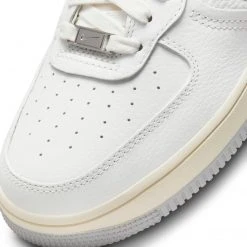 New Arrivals WMNS Nike AF1 Sculpt (Summit White/Silver) 18 New Arrivals WMNS Nike AF1 Sculpt (Summit White/Silver)