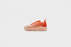 WMNS Nike Air VaporMax Plus (Guava Ice/Rush Orange-Black) New Arrivals