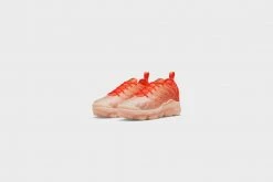 WMNS Nike Air VaporMax Plus (Guava Ice/Rush Orange-Black) New Arrivals