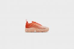 WMNS Nike Air VaporMax Plus (Guava Ice/Rush Orange-Black) New Arrivals