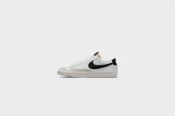 New Arrivals WMNS Nike Blazer Low ‘77 (White/Black-Sail-White)